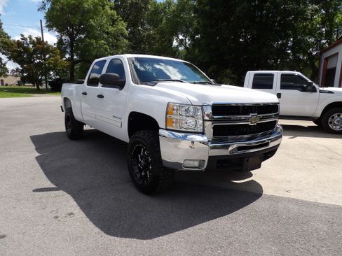 Used 2010 Chevrolet Silverado 2500 4x4 Crew Cab LT image 4