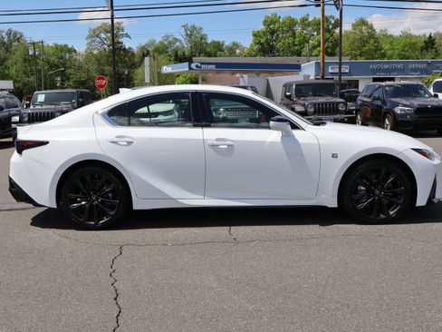 Used 2021 Lexus IS 350 F Sport image 9