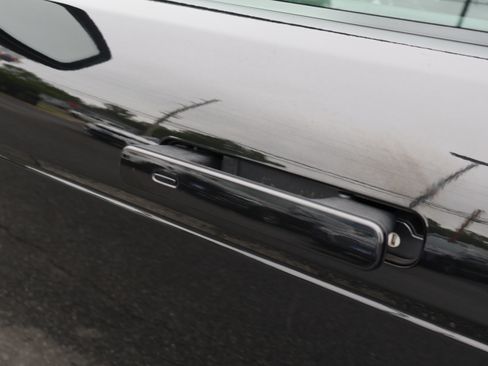 Used 2022 Land Rover Range Rover Evoque R-Dynamic S image 16