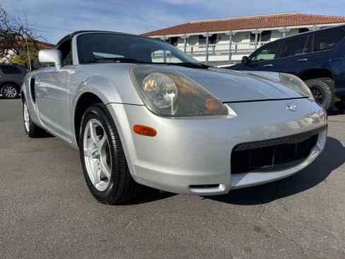 Used 2002 Toyota MR2 Spyder image 30