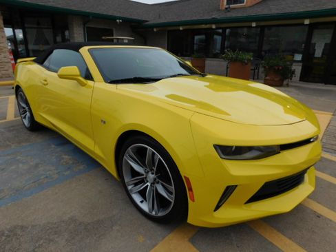 Used 2017 Chevrolet Camaro LT image 2