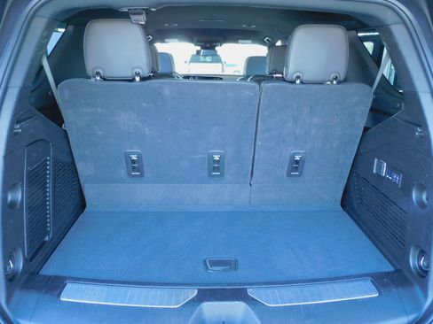 Used 2025 Chevrolet Tahoe Premier image 23