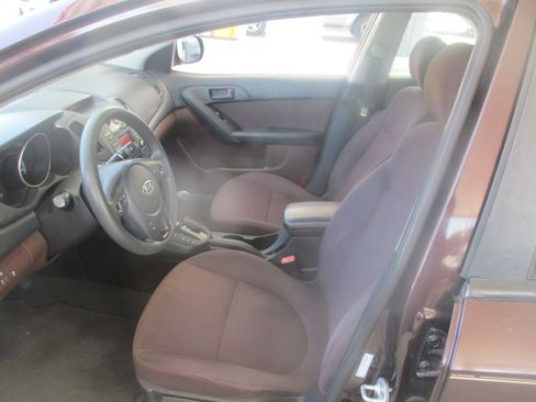 Used 2010 Kia Forte EX image 11