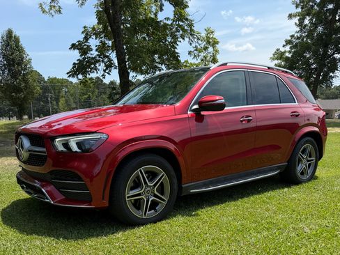 Used 2020 Mercedes-Benz GLE 350 4MATIC image 2
