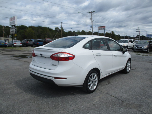 Used 2019 Ford Fiesta SE Sedan FWD image 6