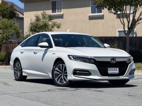 Used 2020 Honda Accord Hybrid image 6