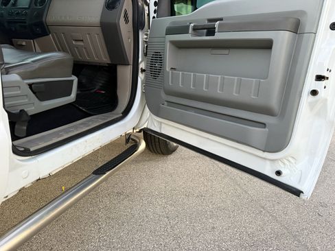 Used 2009 Ford F250 XL image 84