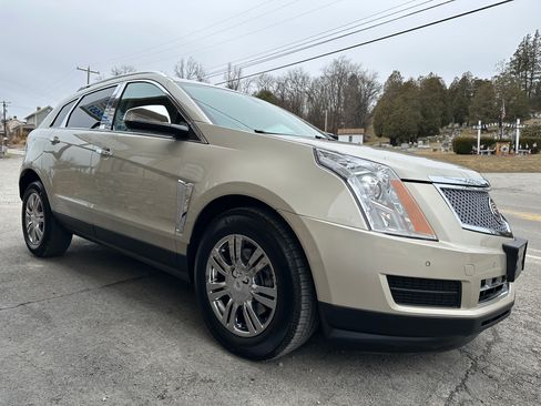 Used 2013 Cadillac SRX Luxury image 5