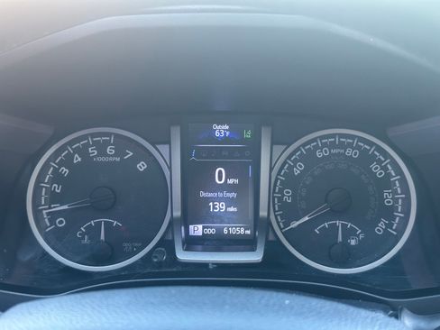 Used 2019 Toyota Tacoma SR5 image 11