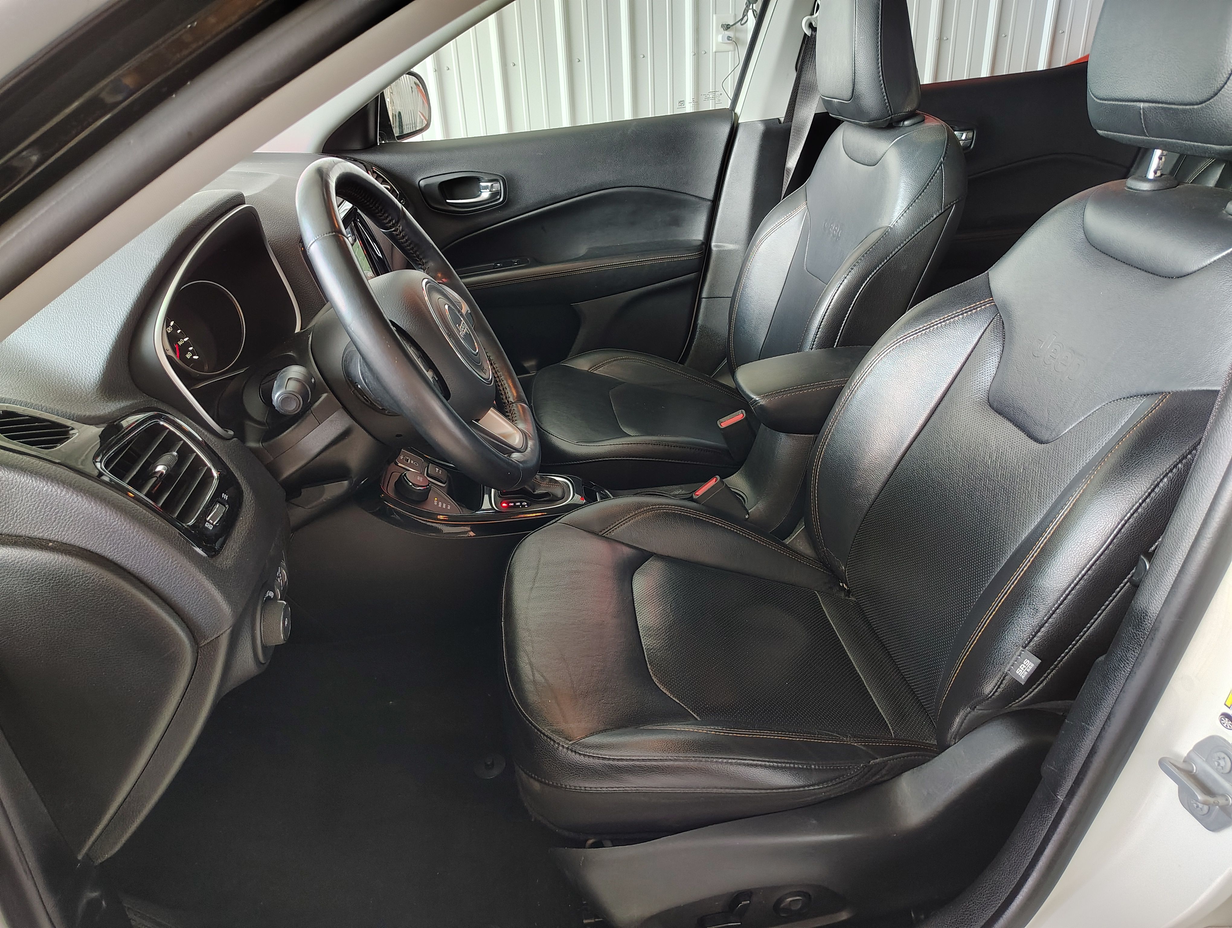 Used 2019 Jeep Compass 4WD Limited image 6