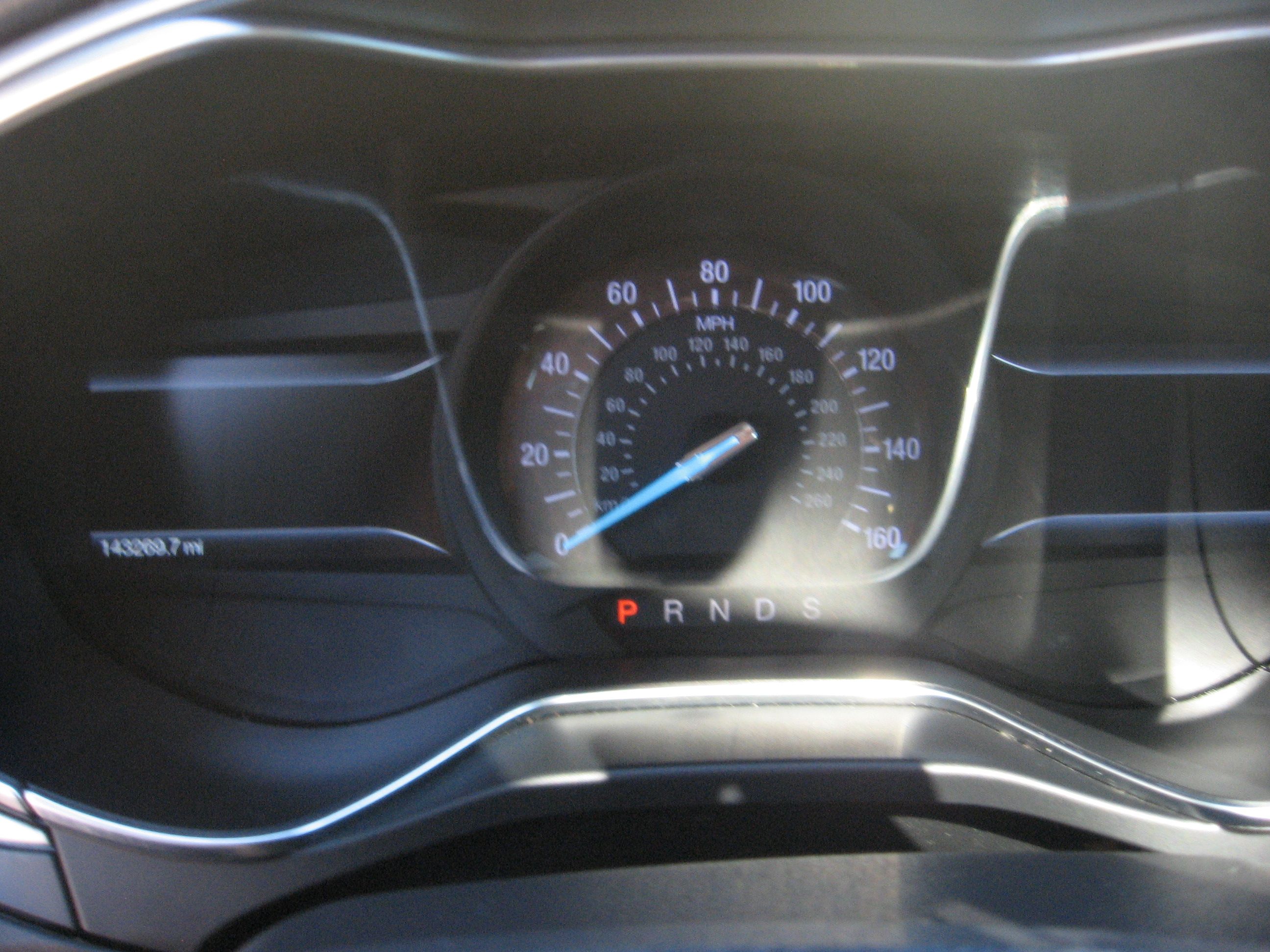 Used 2014 Ford Fusion SE FWD image 10