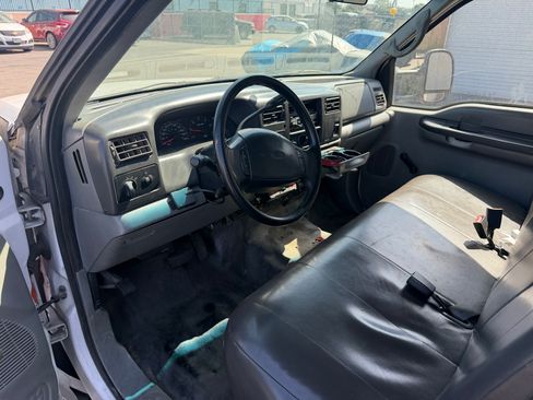 Used 2002 Ford F350 2WD Crew Cab DRW Super Duty image 11
