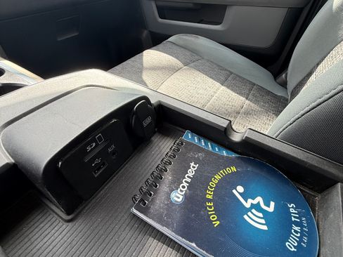 Used 2015 RAM 3500 SLT image 22