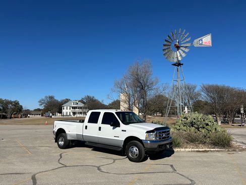 Used 2002 Ford F350 Lariat image 8