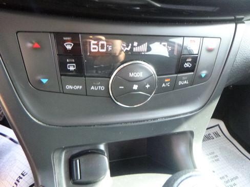 Used 2019 Nissan Sentra SV FWD image 25