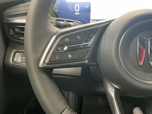 New 2025 Buick Enclave Preferred image 21