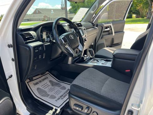 Used 2015 Toyota 4Runner 4WD SR5 Premium image 13