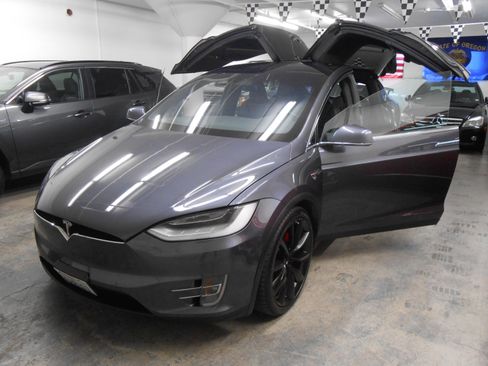 Used 2019 Tesla Model X Performance AWD/4WD image 6