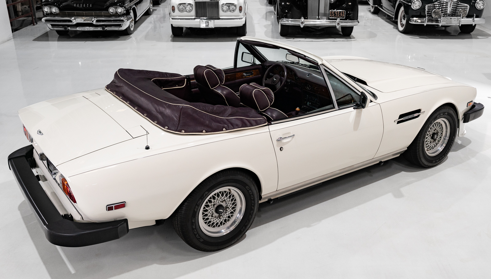 Used 1988 Aston Martin V8 Vantage RWD image 15