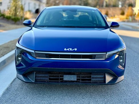 Used 2025 Kia K4 LXS image 3