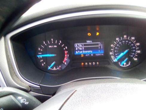 Used 2014 Ford Fusion SE FWD image 5