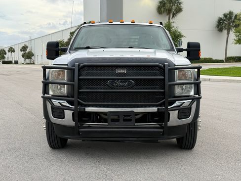 Used 2012 Ford F550 image 8