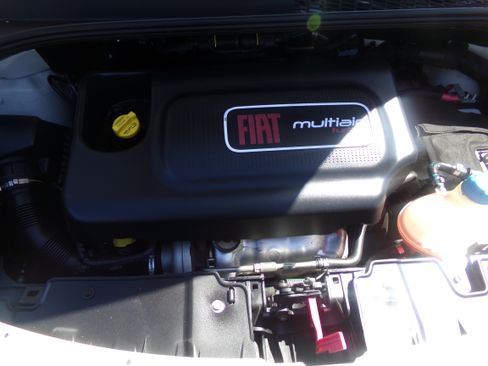 Used 2014 FIAT 500L Easy image 12