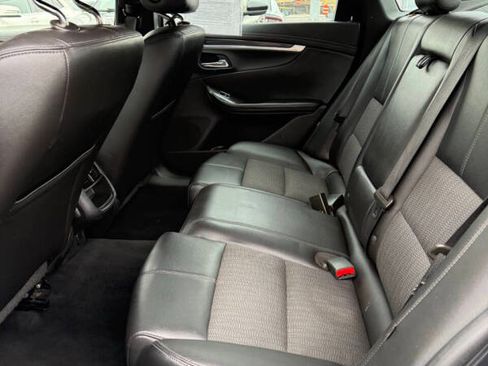 Used 2018 Chevrolet Impala LT image 13