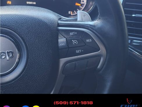 Used 2017 Jeep Grand Cherokee Altitude image 13