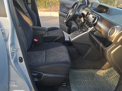 Used 2013 Scion xB Release Series 10.0 image 21