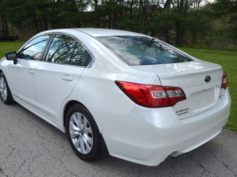 Used 2017 Subaru Legacy 2.5i AWD/4WD image 3
