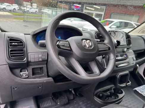 Used 2024 RAM ProMaster 2500 image 9