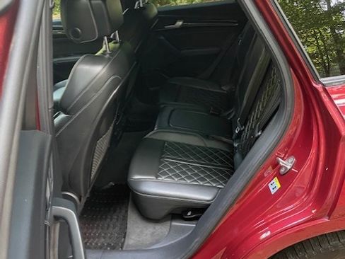 Used 2019 Audi SQ5 Prestige image 11
