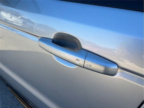 Used 2019 Land Rover Range Rover Sport HSE image 17