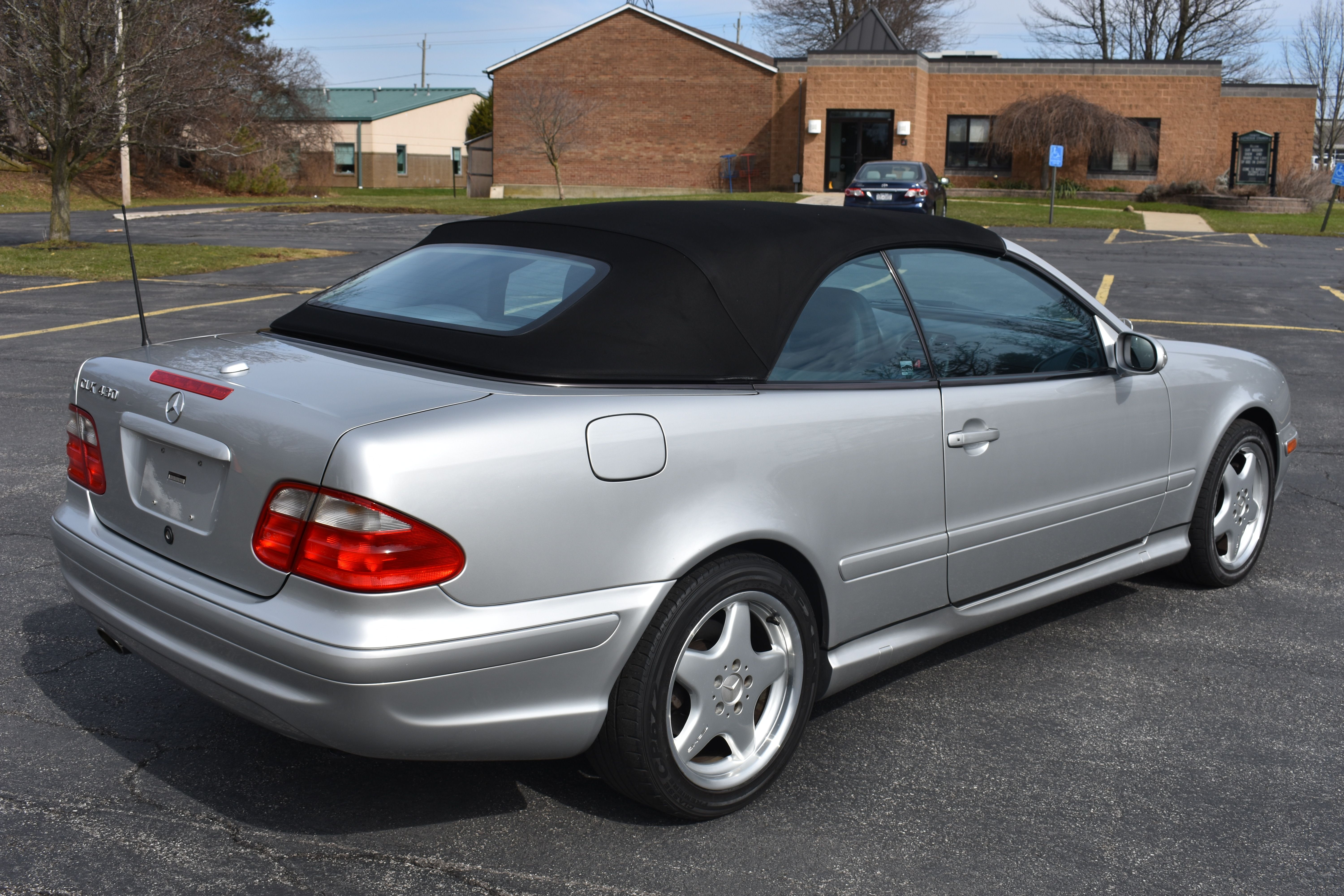Used 2001 Mercedes-Benz CLK 430 Cabriolet image 11