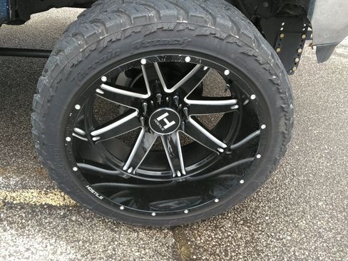 Used 2018 GMC Sierra 2500 SLT image 3