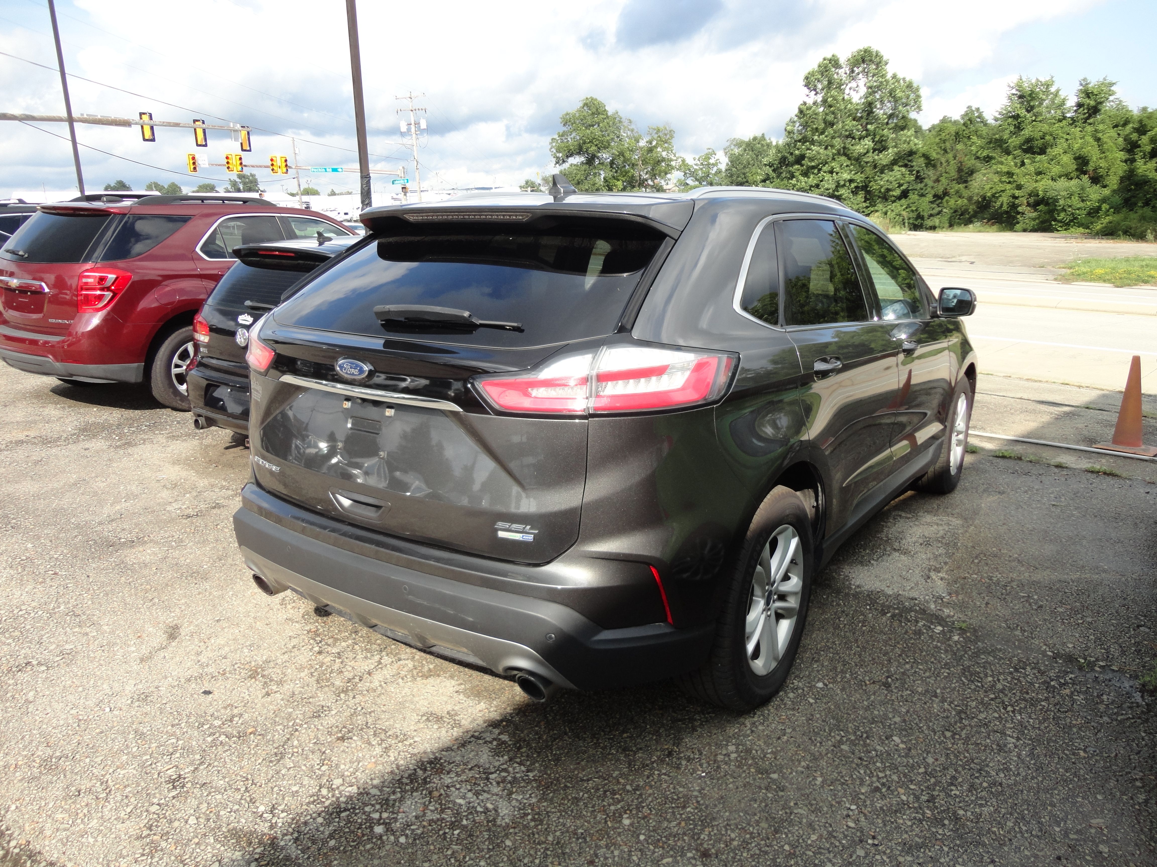 Used 2019 Ford Edge AWD SEL image 6
