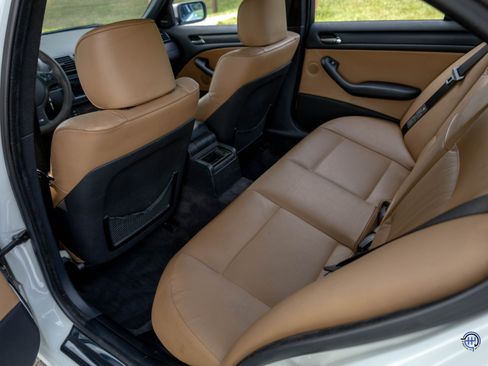 Used 2004 BMW 330i Sedan RWD image 59