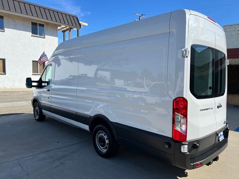 Used 2015 Ford Transit 250 XL image 6