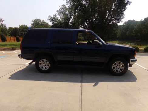 Used 1997 GMC Yukon 4WD 4-Door image 6