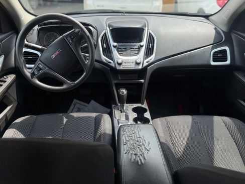 Used 2017 GMC Terrain SLE image 8