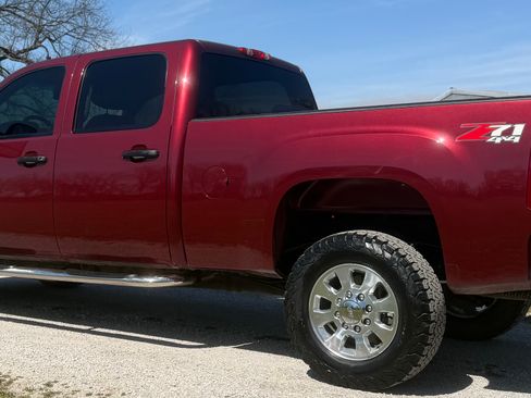 Used 2014 GMC Sierra 2500 SLE image 4