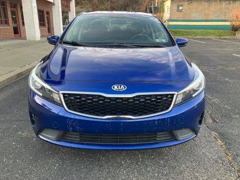 Used 2017 Kia Forte LX image 1