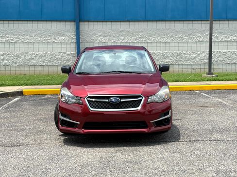 Used 2015 Subaru Impreza 2.0i image 2