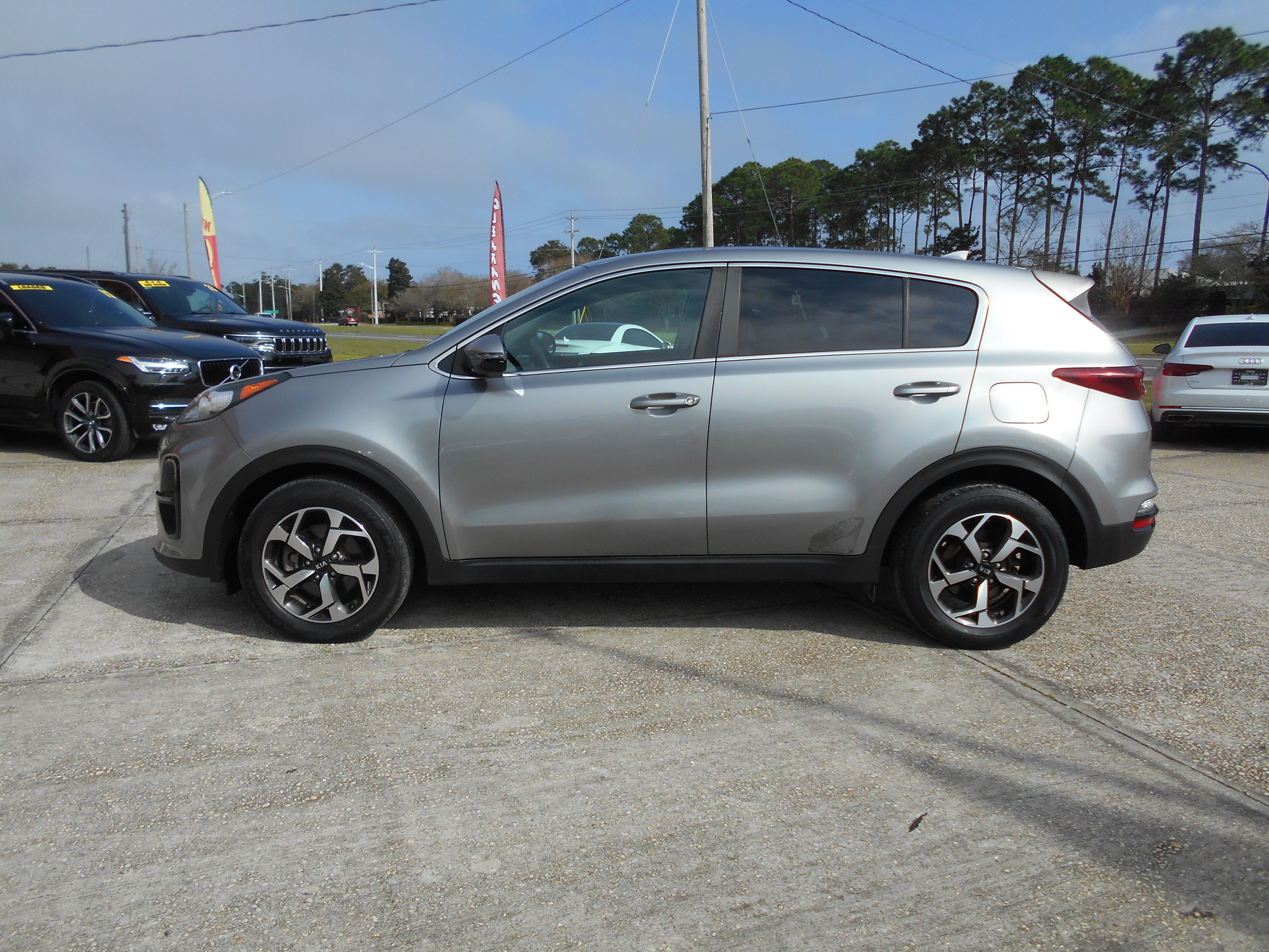 Used 2020 Kia Sportage LX FWD image 4