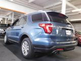 Used 2018 Ford Explorer XLT image 2