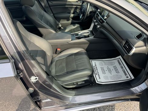 Used 2021 Honda Accord 2.0T Touring image 16