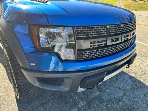 Used 2010 Ford F150 Raptor image 11