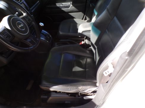 Used 2014 Jeep Patriot Limited image 12