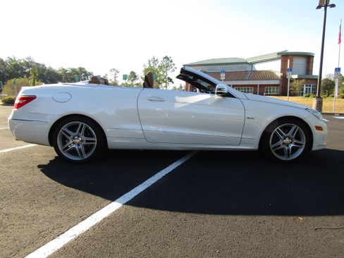 Used 2012 Mercedes-Benz E 350 Sport image 7